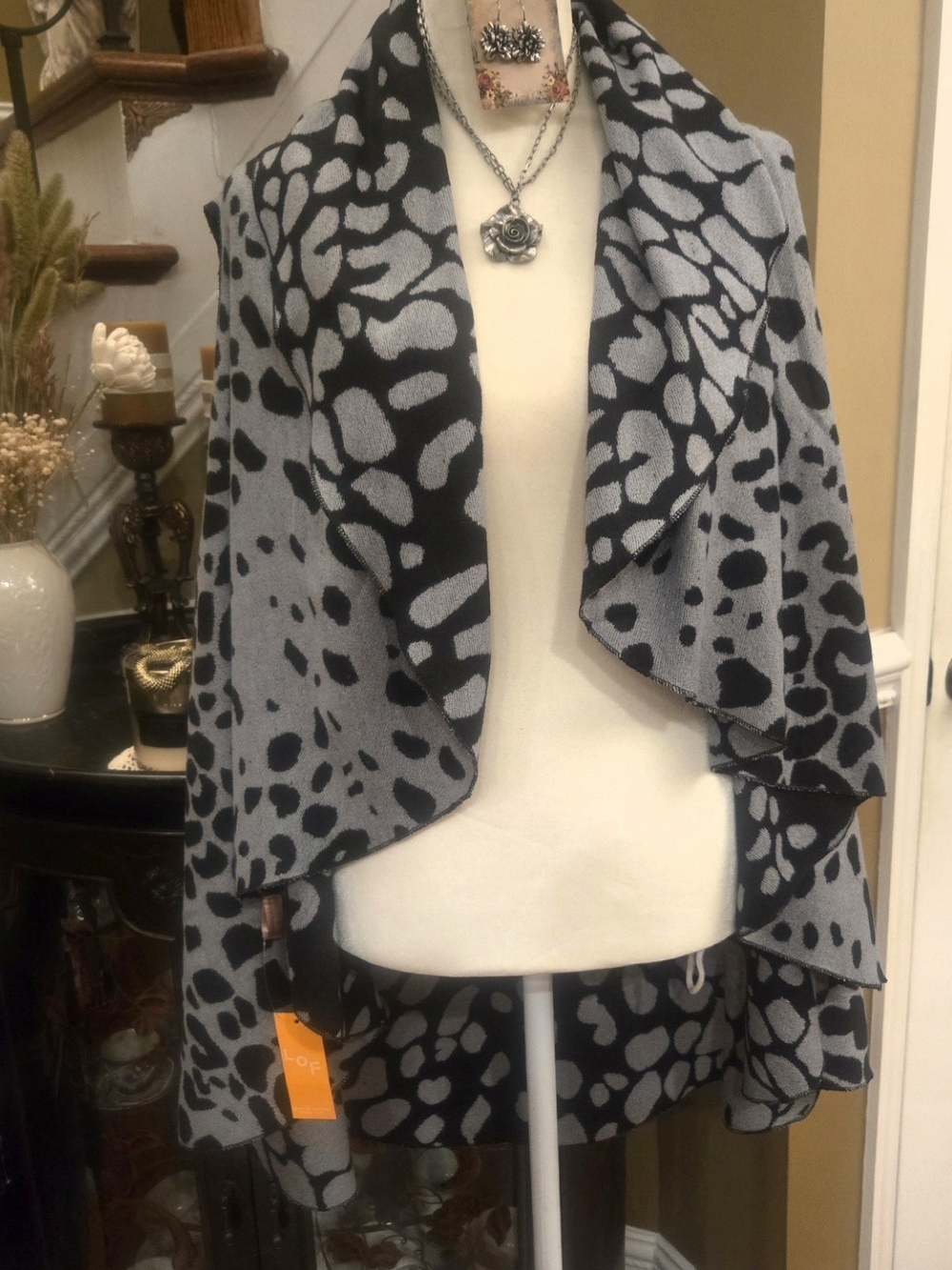 Women’s Draped Open-Front Sweater Cardigan - Gray/Black Animal Print